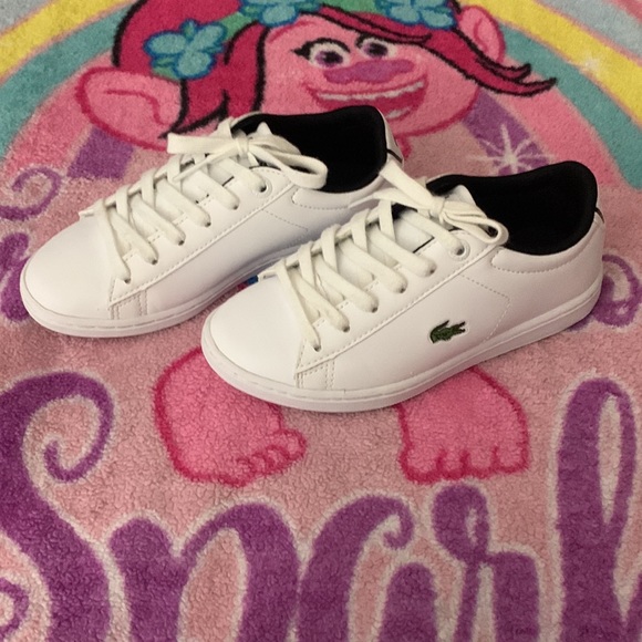 White Lacoste sneaker - Picture 3 of 5